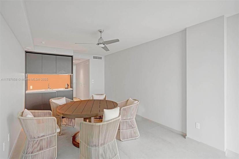 Picture of 18975 Collins Ave # 8, Sunny Isles Beach FL 33160