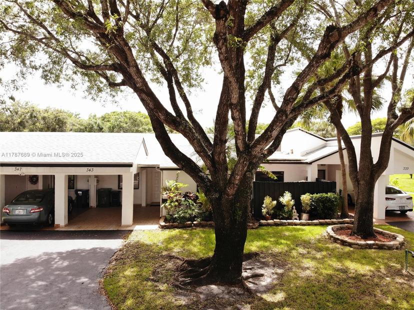Picture of 343 Fairway Cir # 63, Weston FL 33326