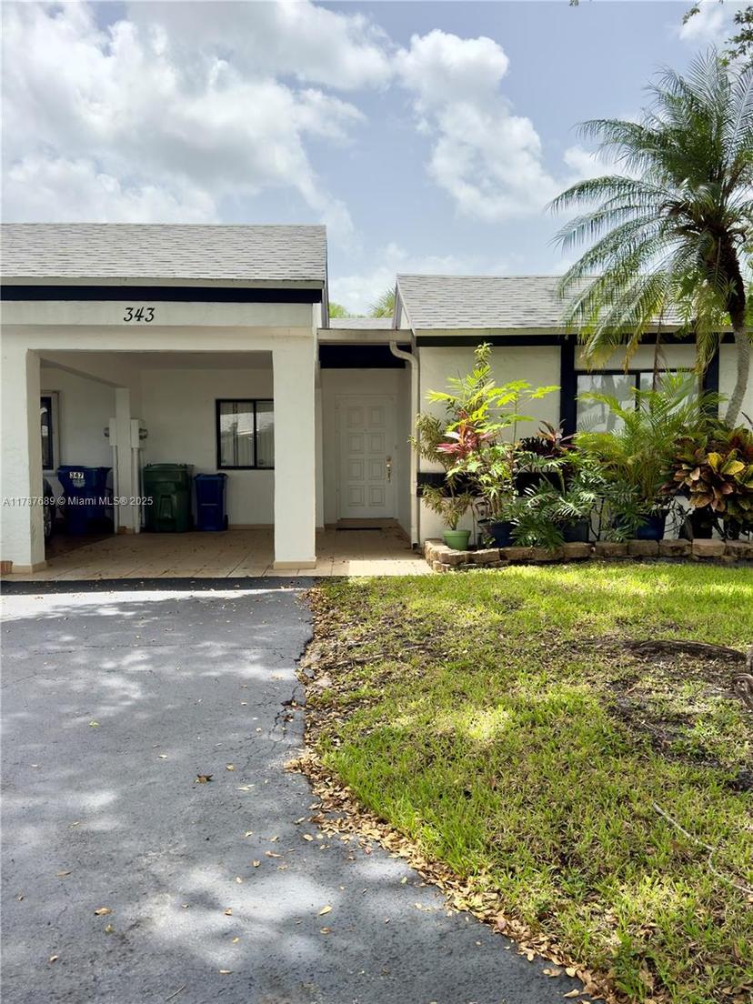 Picture of 343 Fairway Cir # 63, Weston FL 33326