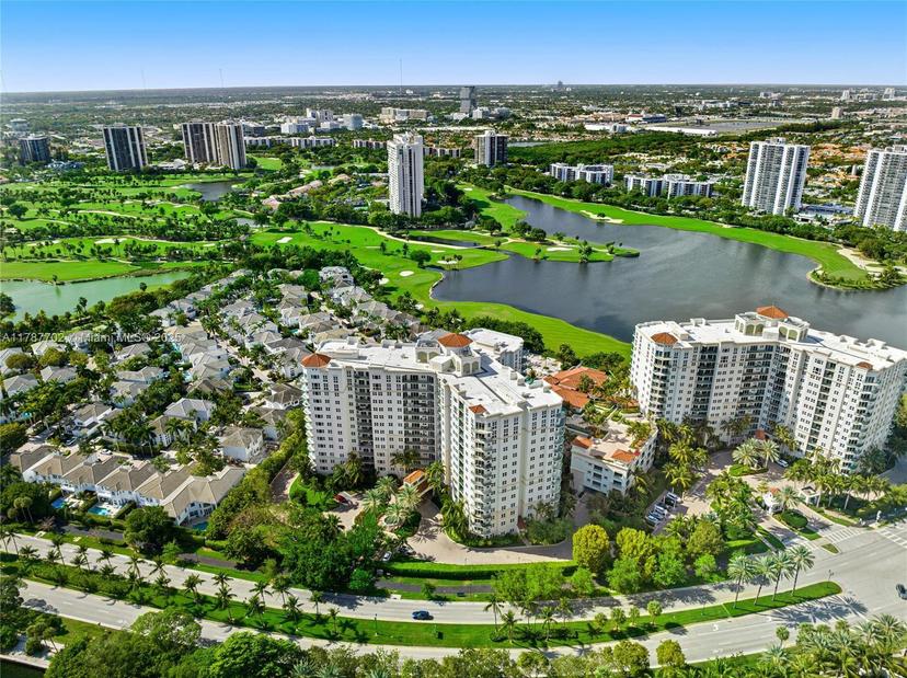 Picture of 19900 E Country Club Dr # 310, Aventura FL 33180