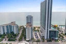 Picture of 4010 S Ocean Dr # R2501, Hollywood, FL 33019