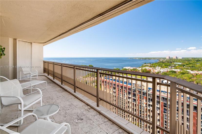 Picture of 2901 S Bayshore Dr # F, Coconut Grove FL 33133