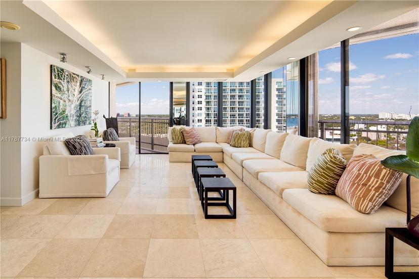 Picture of 2901 S Bayshore Dr # F, Coconut Grove FL 33133