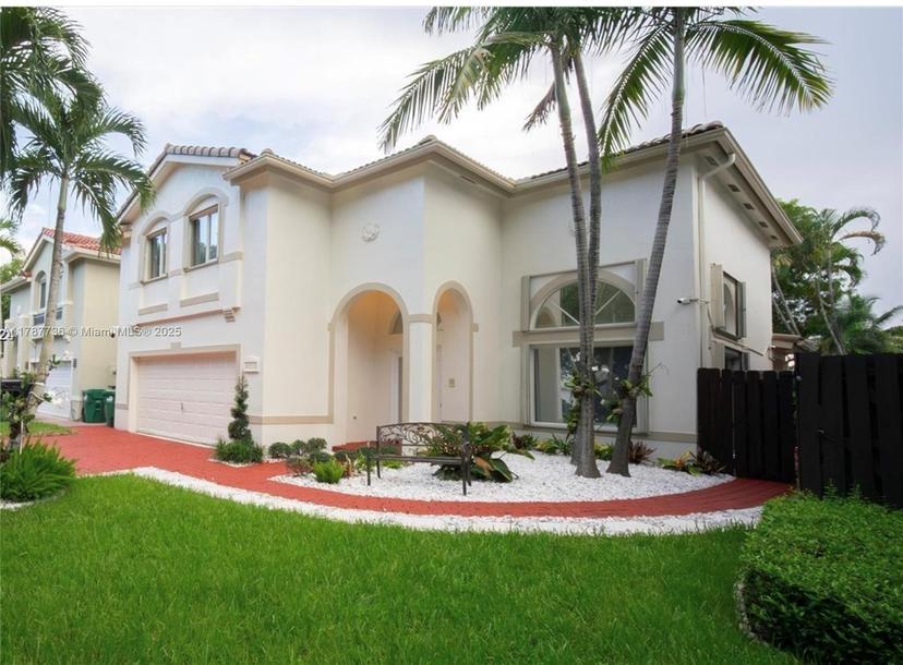 Picture of 4700 NW 111Th Ct, Doral FL 33178