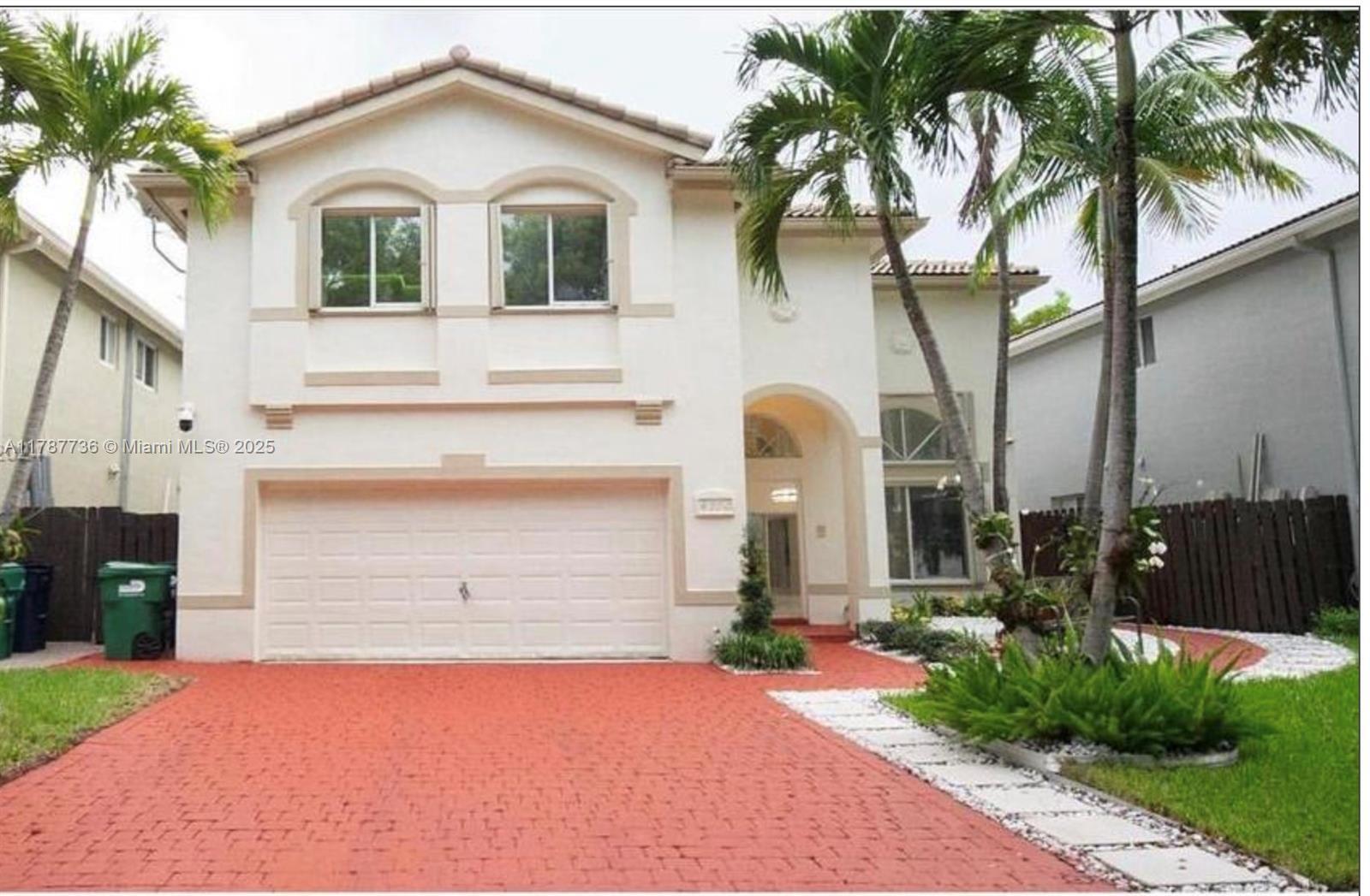 Picture of 4700 NW 111Th Ct, Doral, FL 33178