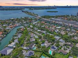 Picture of 2111 Alamanda Dr, North Miami, FL 33181