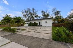 Picture of 14265 NE 3Rd Ct, Miami, FL 33161