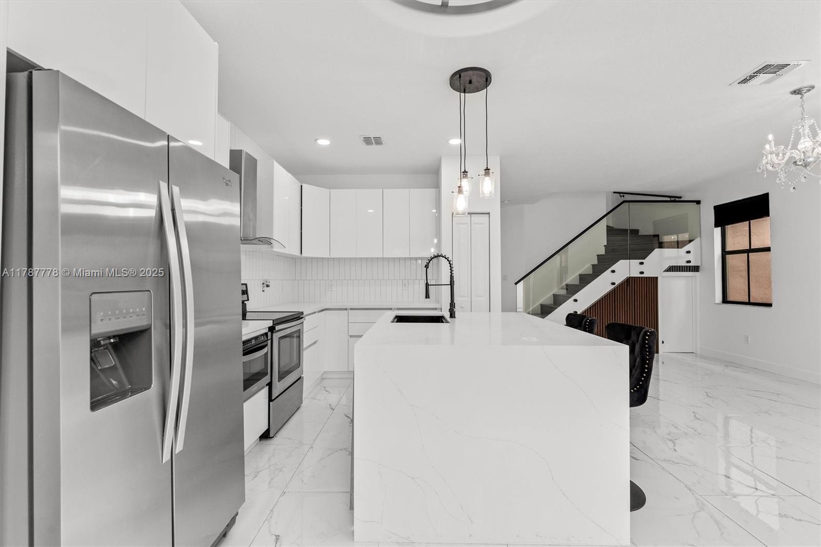 Picture of 4814 NW 56Th Ct, Tamarac, FL 33319