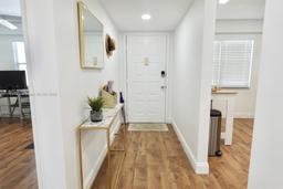 Picture of 12500 SW 6Th St # 413N, Pembroke Pines, FL 33027