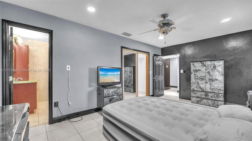 Picture of 12031 SW 110Th St Cir E, Miami FL 33186