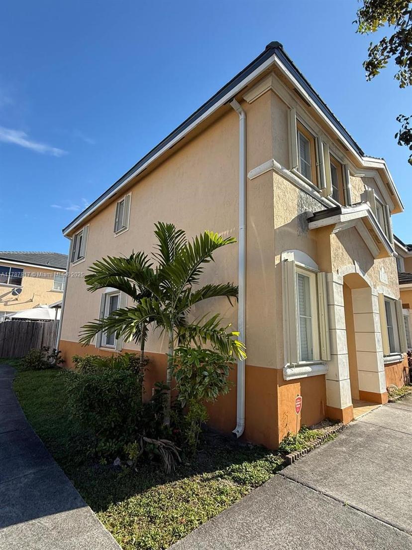 Picture of 7353 NW 174Th Ter # 107, Hialeah FL 33015
