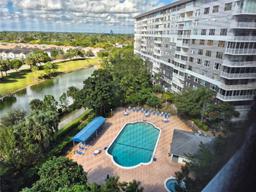 Picture of 4001 Hillcrest Dr # 1009, Hollywood, FL 33021