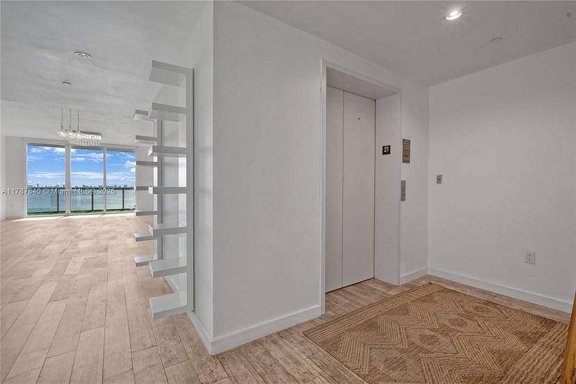 Picture of 600 NE 27Th St # 2103, Miami FL 33137