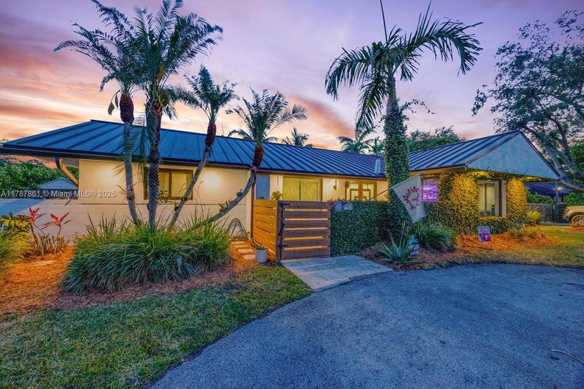 Picture of 7864 SW 179Th Ter, Palmetto Bay FL 33157