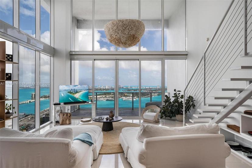 Picture of 1040 Biscayne Blvd # 2904, Miami FL 33132