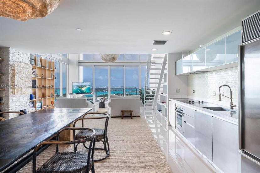Picture of 1040 Biscayne Blvd # 2904, Miami FL 33132