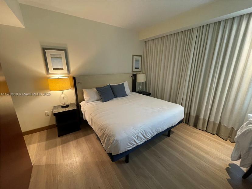 Picture of 1395 Brickell Ave # 3211, Miami FL 33131
