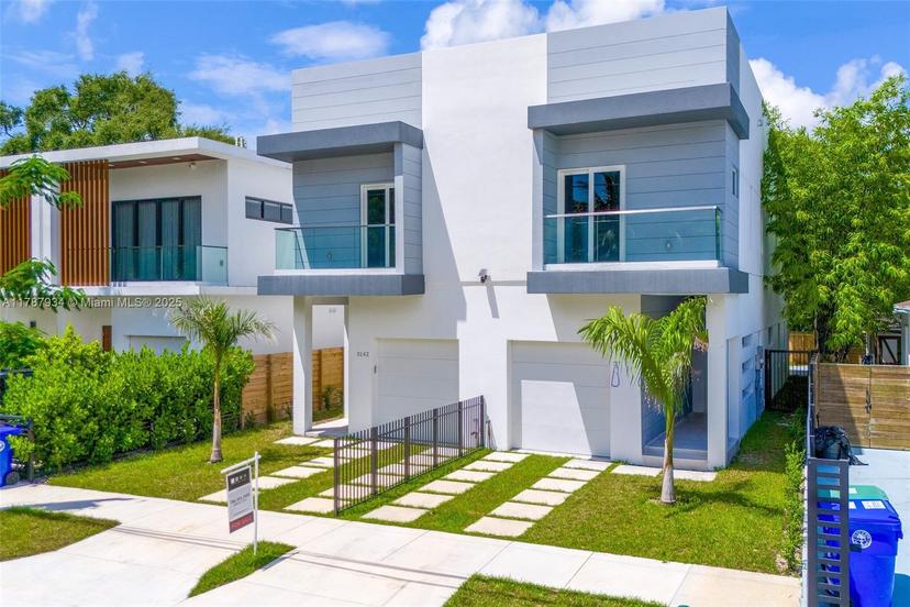 Picture of 3140/3142 Carter St, Miami FL 33133
