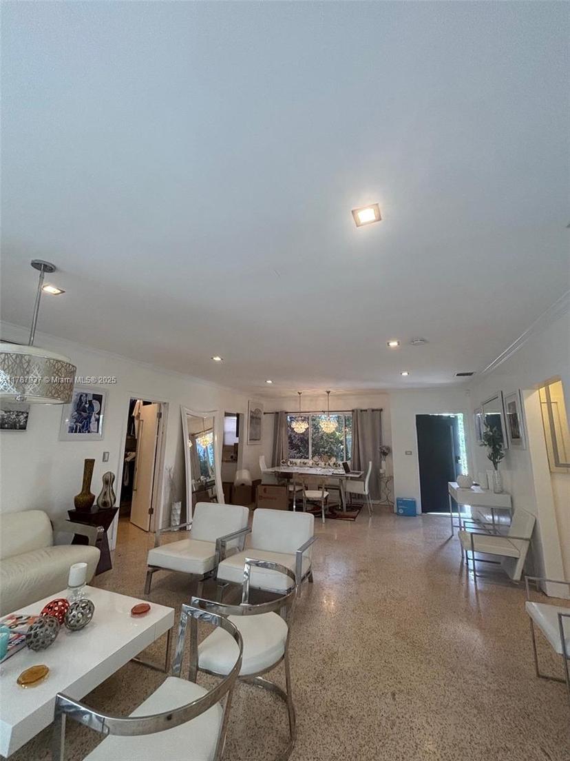 Picture of 1830 NW 187Th Ter, Miami Gardens FL 33056