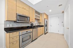 Picture of 60 SW 13Th St # 3414, Miami, FL 33130