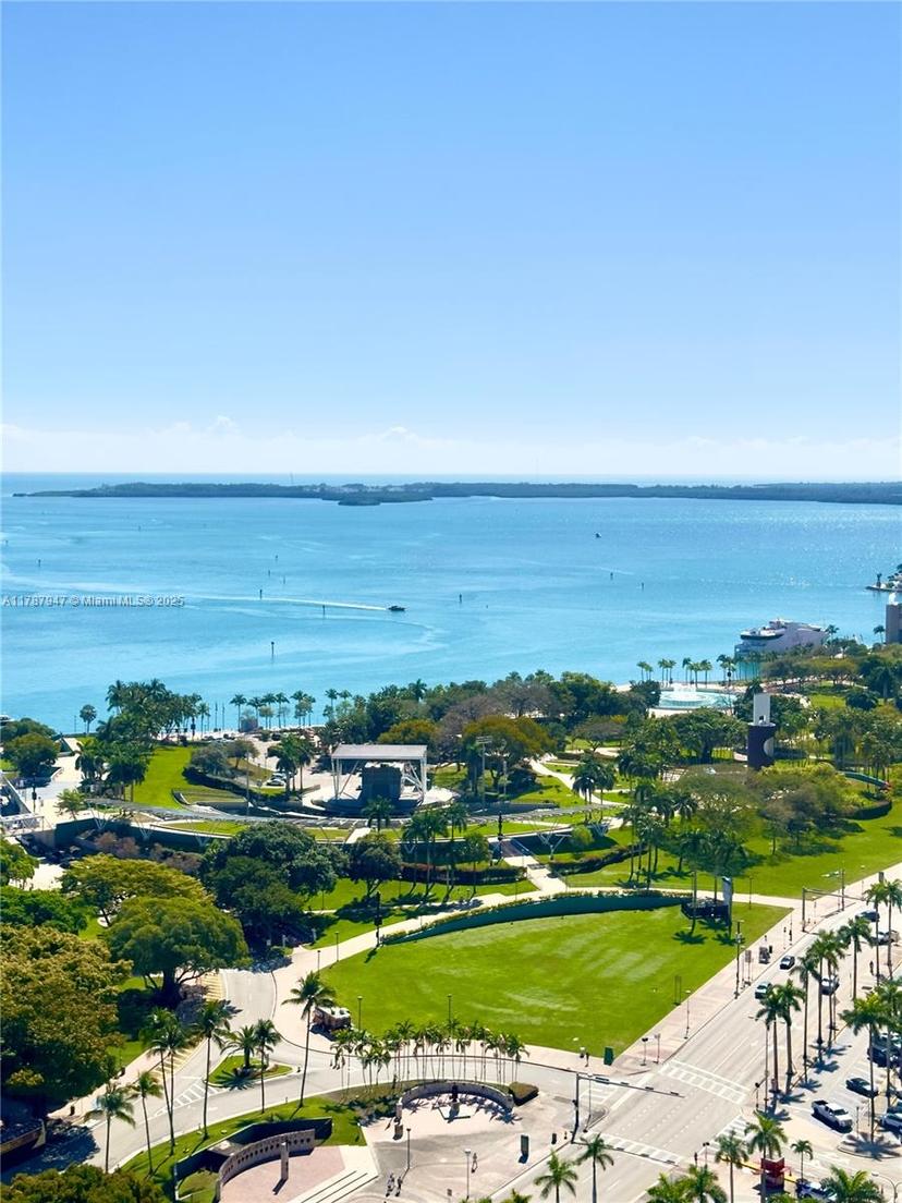 Picture of 398 NE 5Th Street # 2114, Miami FL 33132