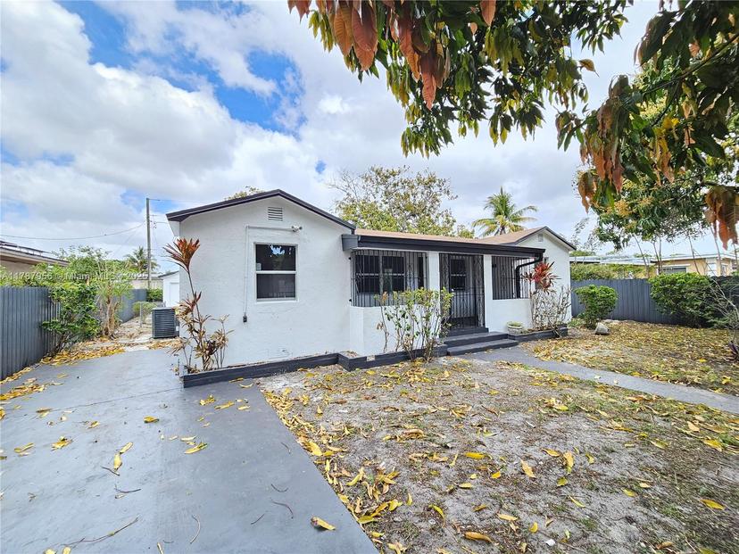 Picture of 11712 NW 3Rd Ave, Miami FL 33168