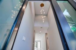 Picture of 1733 NE 16Th Ter, Fort Lauderdale, FL 33305