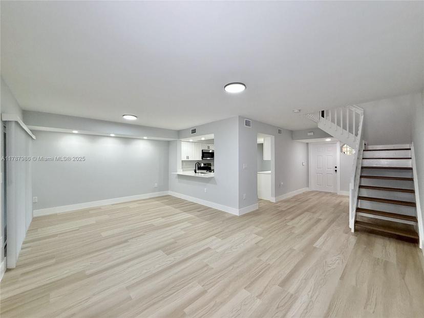 Picture of 580 N University Dr, Plantation FL 33324