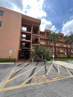 Picture of 3050 E Sunrise Lakes Dr # 123, Sunrise, FL 33322