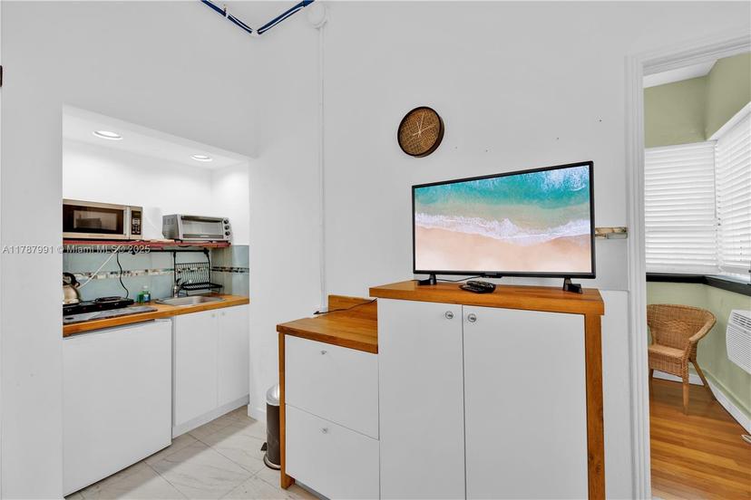 Picture of 255 W 24Th St # 136, Miami Beach FL 33140