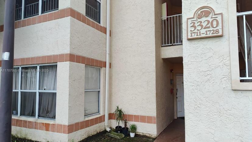 Picture of 3320 N Pinewalk Dr N # 1715, Margate FL 33063