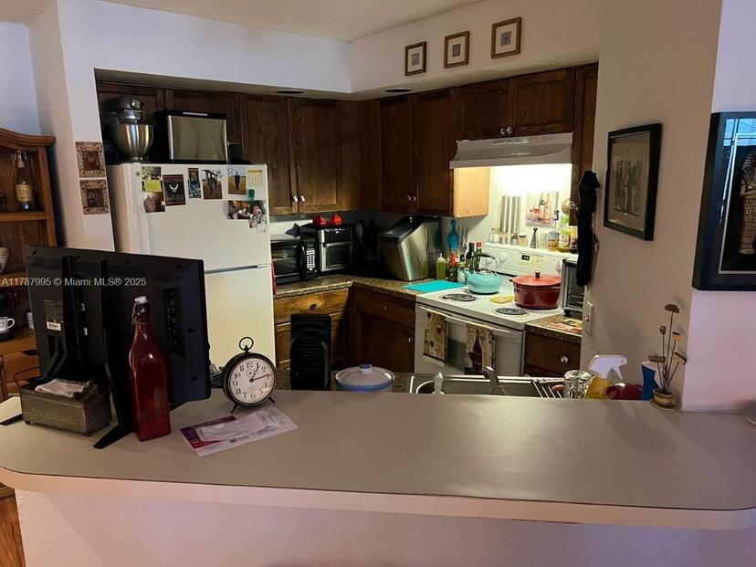 Picture of 3320 N Pinewalk Dr N # 1715, Margate FL 33063