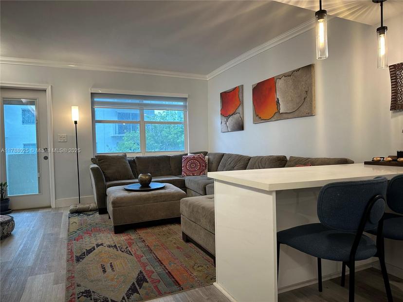 Picture of 1130 11Th St # 4E, Miami Beach FL 33139