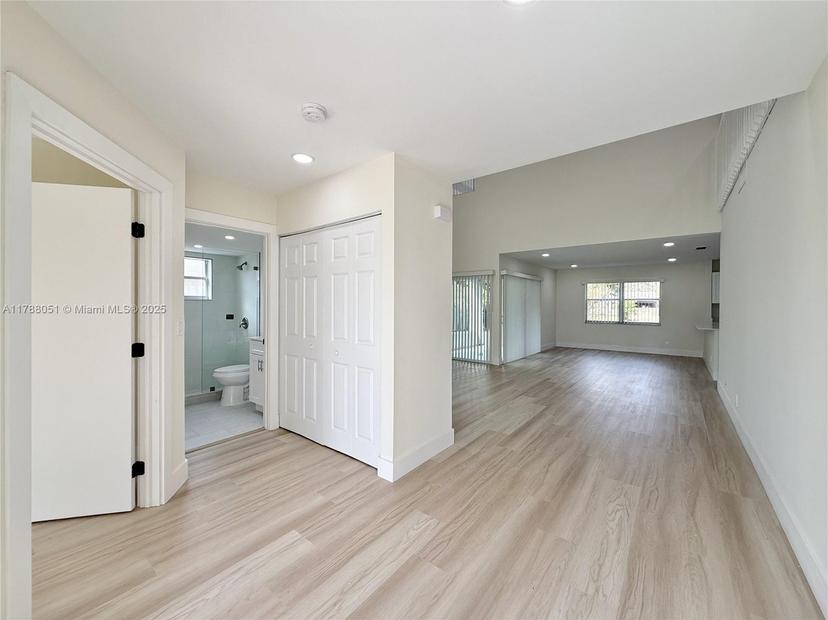 Picture of 9525 NW 9Th Ct, Plantation FL 33324