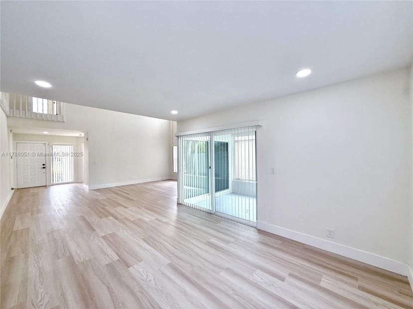 Picture of 9525 NW 9Th Ct, Plantation FL 33324