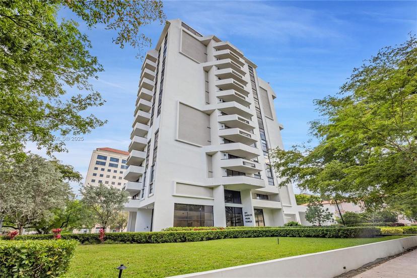 Picture of 911 E Ponce De Leon Blvd # 1402, Coral Gables FL 33134