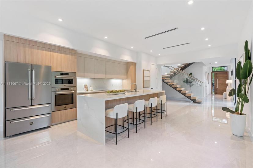 Picture of 1233 SW 13 Ave, Miami FL 33135