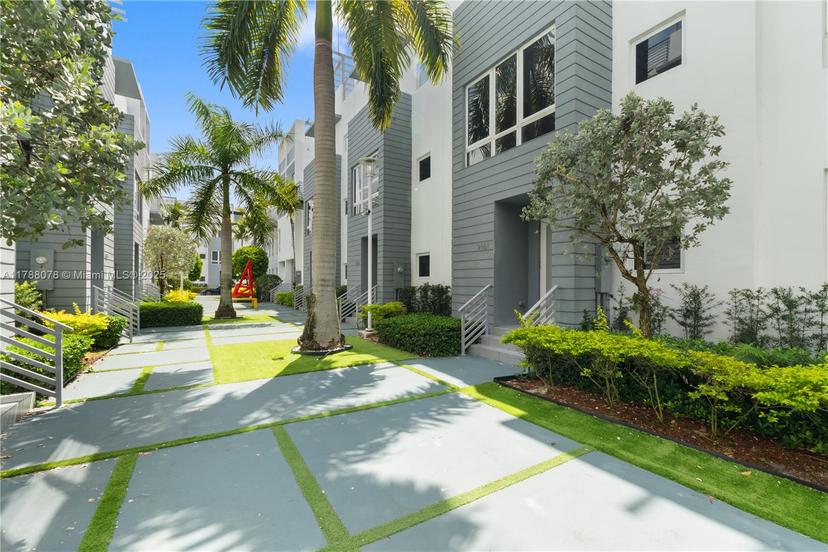 Picture of 9161 NW 33Rd St, Doral FL 33172