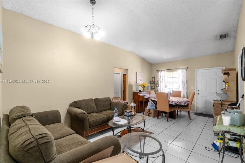 Picture of 15742 SW 137Th Ct, Miami FL 33177