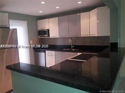 Picture of 5950 Del Lago Cir # 112, Sunrise, FL 33313