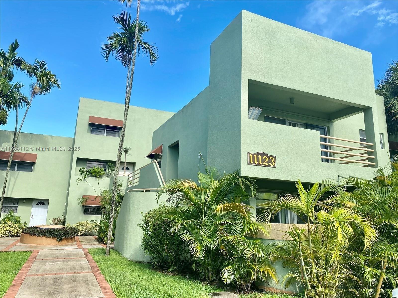 Picture of 11123 NW 7Th St # 4, Miami, FL 33172