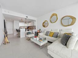 Picture of 3131 NE 7Th Ave # 2805, Miami, FL 33137