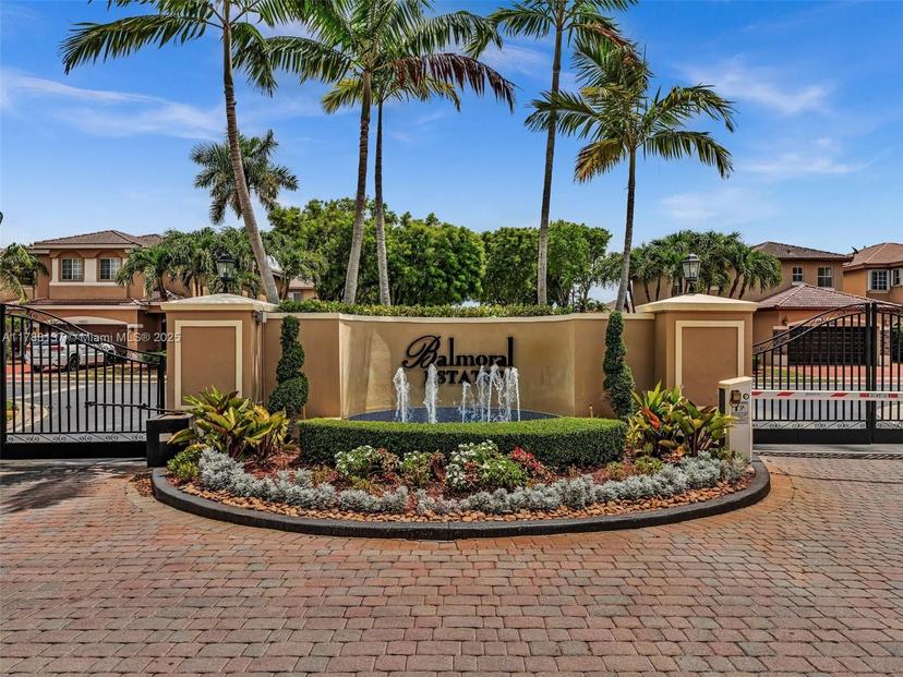 Picture of 4362 NW 112Th Ct, Doral FL 33178