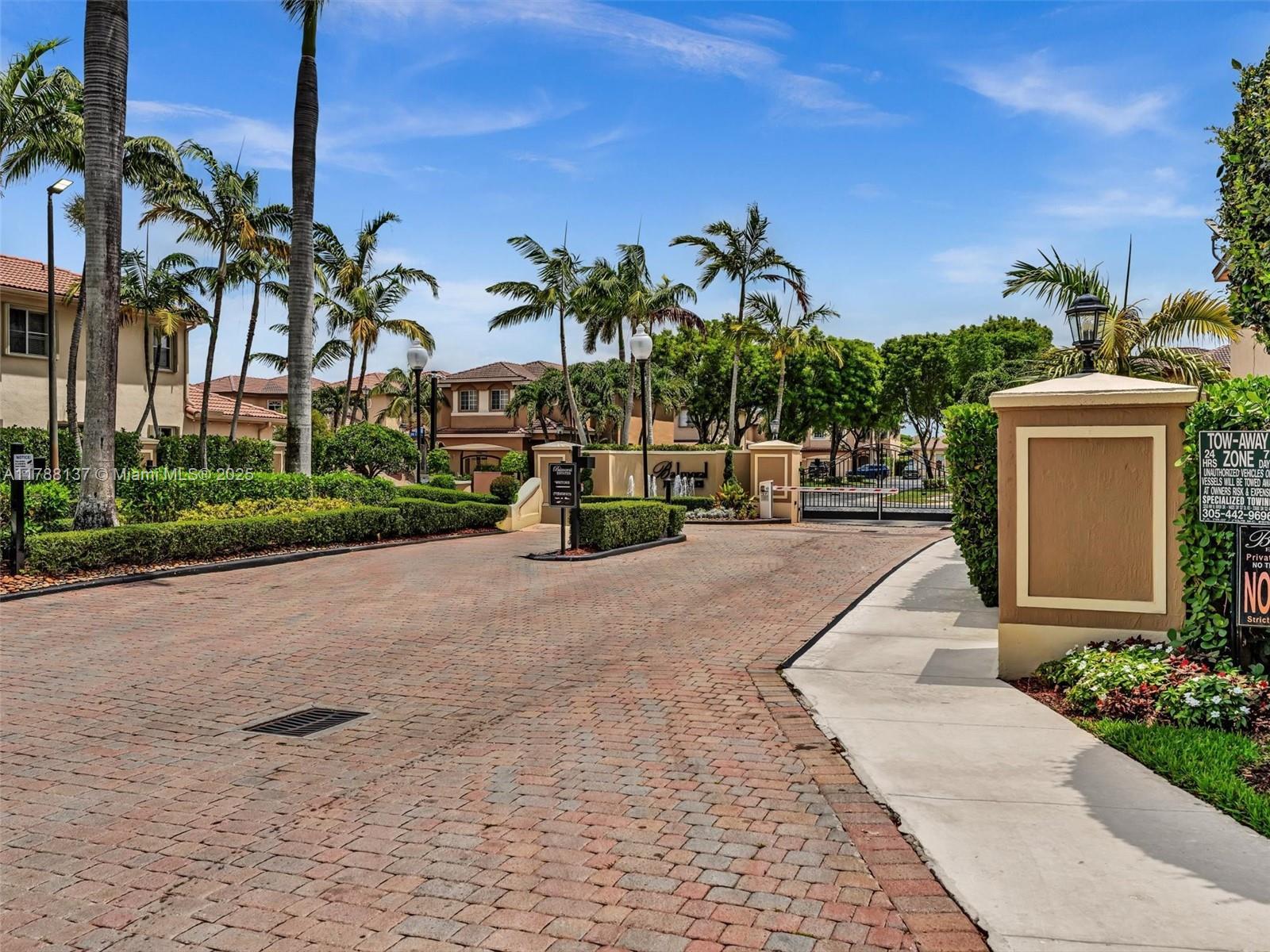 Picture of 4362 NW 112Th Ct, Doral, FL 33178