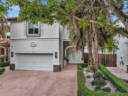 Picture of 4362 NW 112Th Ct, Doral, FL 33178