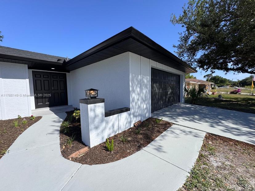 Picture of 1178 Sultana St, Port Charlotte FL 33952