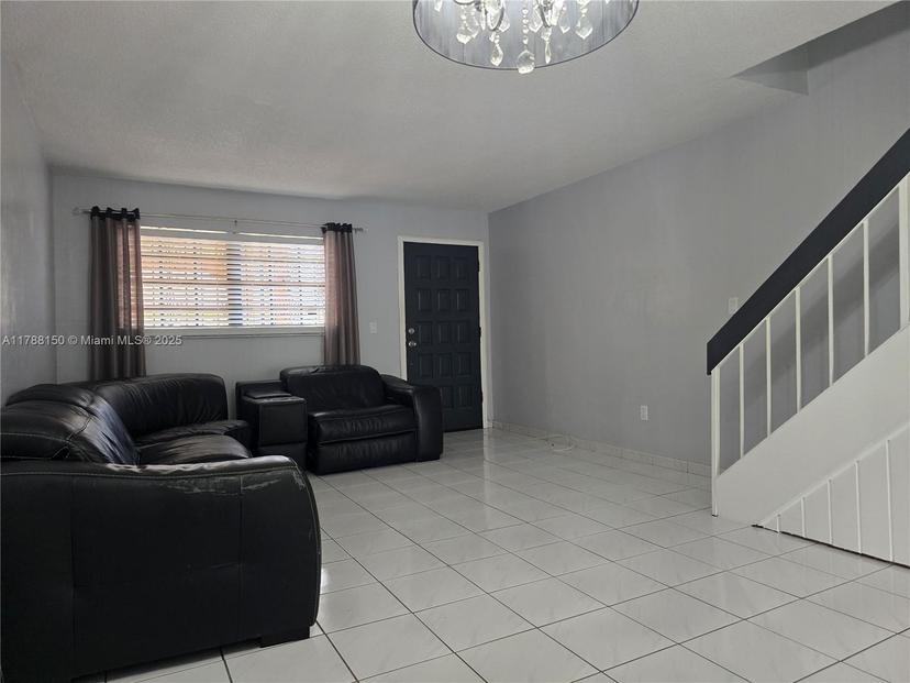 Picture of 5088 W 12Th Ln # 11, Hialeah FL 33012
