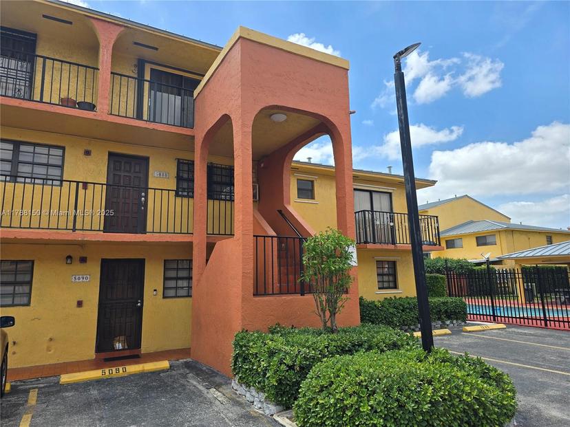 Picture of 5088 W 12Th Ln # 11, Hialeah FL 33012