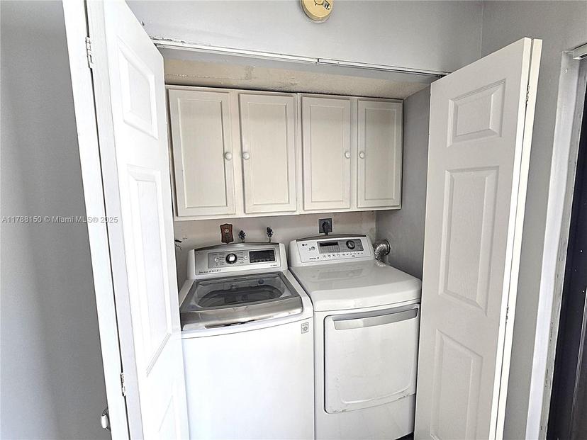 Picture of 5088 W 12Th Ln # 11, Hialeah FL 33012