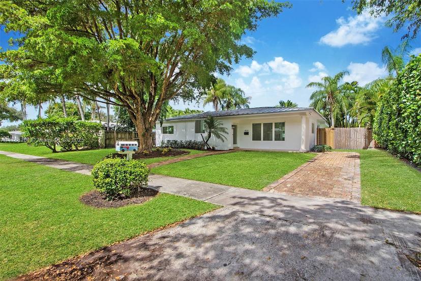 Picture of 8120 SW 62Nd Place, Miami FL 33143